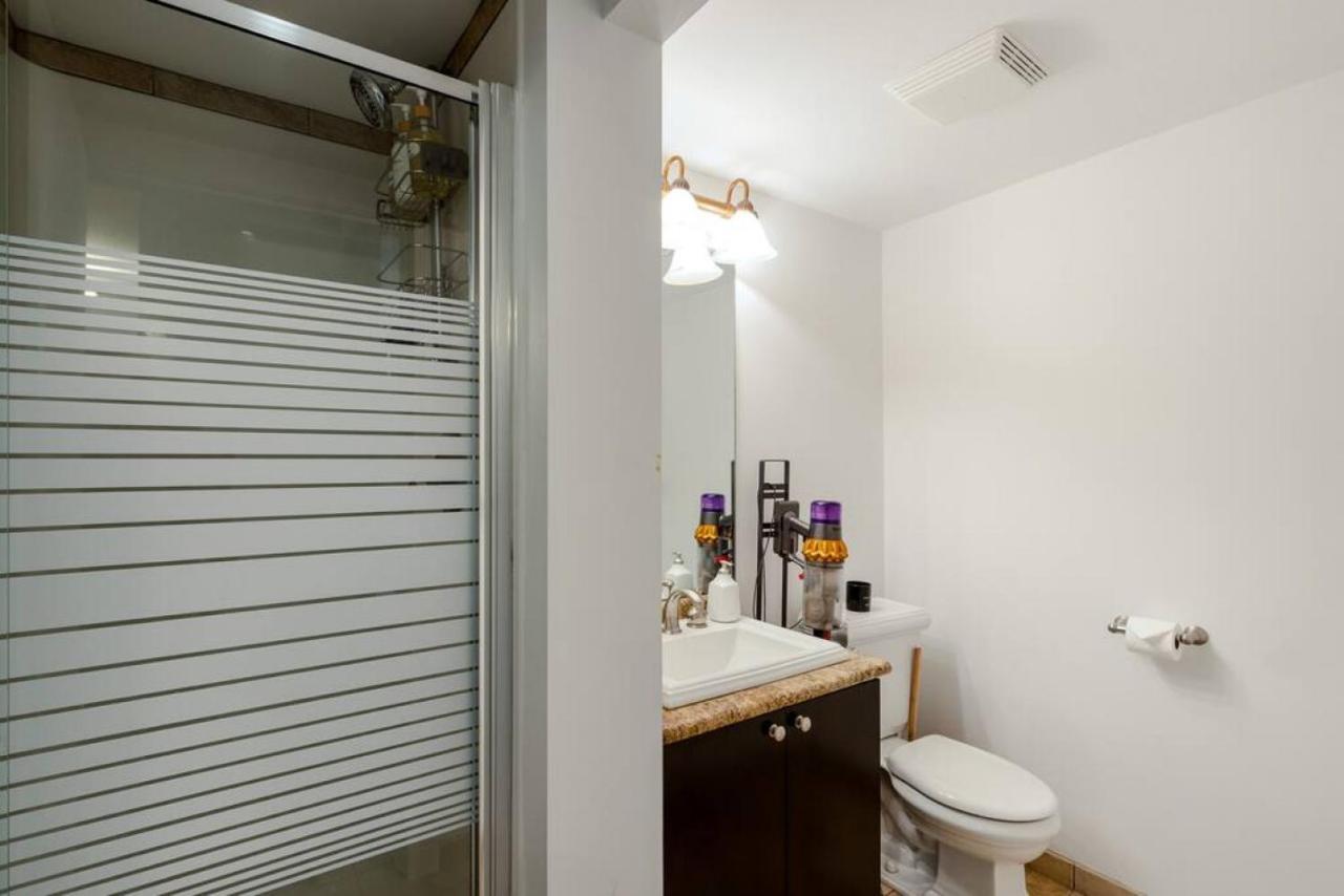 Apartment Patagonia 2 Bed 2 Bath With Private Hot Tub Whistler